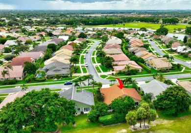 Beautiful, clean & well-maintained home located in the all-ages on Westchester Golf and Country Club in Florida - for sale on GolfHomes.com, golf home, golf lot