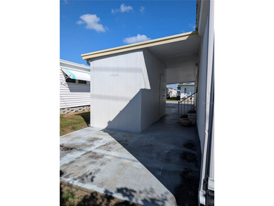 Fantastic opportunity to live affordably in the extremely on Mainlands Golf Club in Florida - for sale on GolfHomes.com, golf home, golf lot