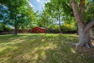 Centrally located brick home with Scenic Golf Course Views! on Scott Schriener Municipal Golf Course in Texas - for sale on GolfHomes.com, golf home, golf lot