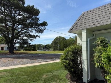 Welcome to Indian Creek Estates Condominium. Unit 6E is 1,152 on Indian Creek Yacht and Country Club in Virginia - for sale on GolfHomes.com, golf home, golf lot