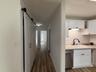 Welcome to Indian Creek Estates Condominium. Unit 6E is 1,152 on Indian Creek Yacht and Country Club in Virginia - for sale on GolfHomes.com, golf home, golf lot