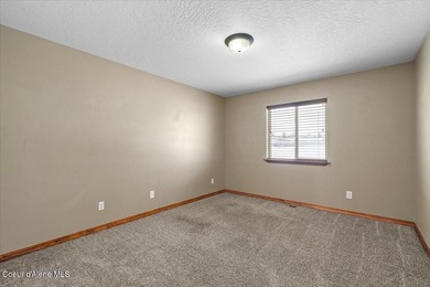 Beautifully maintained 3 bed, 2.5 bath home on the Prairie Falls on Prairie Falls Golf Club in Idaho - for sale on GolfHomes.com, golf home, golf lot