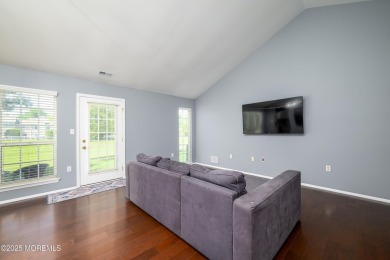 This beautifully maintained, bright, spacious, 2 Bedroom, 2 Bath on Raintree Golf Course in New Jersey - for sale on GolfHomes.com, golf home, golf lot
