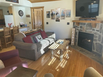 Looking for the perfect vacation retreat for your family to on Ledgestone Country Club and Golf Course in Missouri - for sale on GolfHomes.com, golf home, golf lot