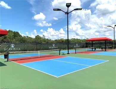 Short Sale Alert! This is your chance to grab this large upper on River Hall Country Club in Florida - for sale on GolfHomes.com, golf home, golf lot