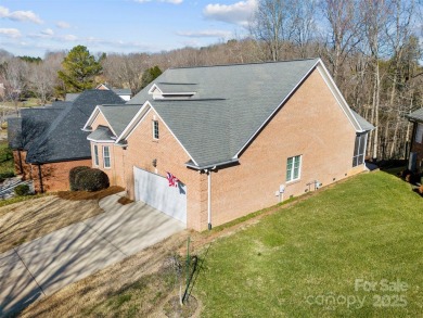 Great ranch style home in Old Course at Cramer Mtn. This home on Cramer Mountain Country Club in North Carolina - for sale on GolfHomes.com, golf home, golf lot