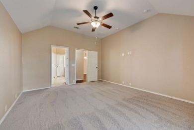 BRING ALL OFFERS! This one-story home is situated on an on Oakmont Country Club in Texas - for sale on GolfHomes.com, golf home, golf lot
