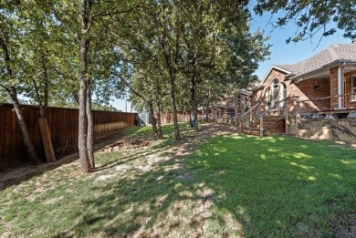 BRING ALL OFFERS! This one-story home is situated on an on Oakmont Country Club in Texas - for sale on GolfHomes.com, golf home, golf lot