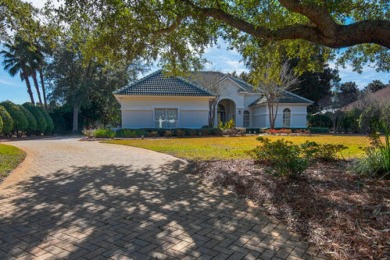 MOTIVATED SELLER bring all cash offers. Home sits on $1 million on Kelly Plantation Golf Club in Florida - for sale on GolfHomes.com, golf home, golf lot