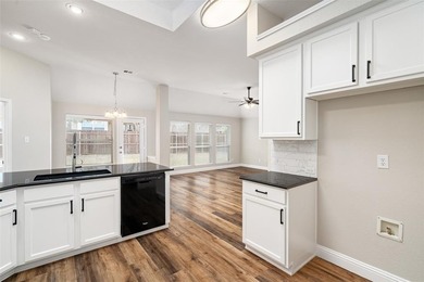 **OPEN HOUSE SATURDAY 12-2PM, MARCH 21st!**Absolutely Impeccable on Woodbridge Golf Club in Texas - for sale on GolfHomes.com, golf home, golf lot