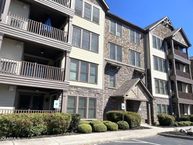 A beautiful condo! Handicap accessible! Close to Turkey Creek & on Centennial Golf Course in Tennessee - for sale on GolfHomes.com, golf home, golf lot