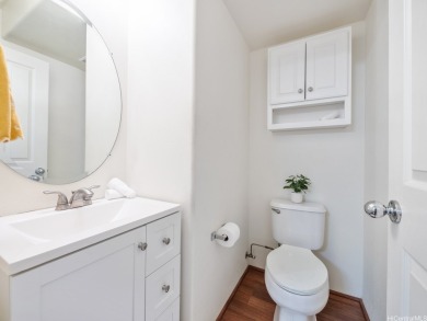 Located in the well-maintained Fairways Edge community, this on Hoakalei Country Club At Ocean Pointe in Hawaii - for sale on GolfHomes.com, golf home, golf lot