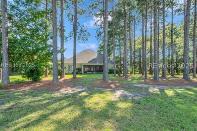 This Riverwalk floorplan shows like a model and is move in ready on Hampton Pointe Golf Course in South Carolina - for sale on GolfHomes.com, golf home, golf lot