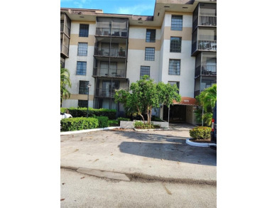 STOP THE SEARCH, THIS IS THE CONDO TO SEE. 3 LARGE BEDROOMS IN on Woodlands Country Club in Florida - for sale on GolfHomes.com, golf home, golf lot