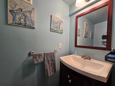Come see this fantastic 2-bedroom, 1.5-bath home with a spacious on Viewpoint Golf Resort in Arizona - for sale on GolfHomes.com, golf home, golf lot