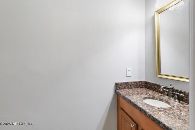 Unique town home in gated Magnolia Point Golf & Country Club! on Magnolia Point Golf and Country Club in Florida - for sale on GolfHomes.com, golf home, golf lot