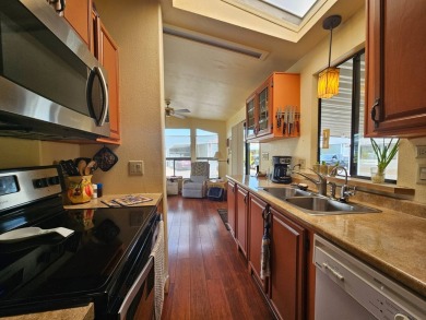 Come see this fantastic 2-bedroom, 1.5-bath home with a spacious on Viewpoint Golf Resort in Arizona - for sale on GolfHomes.com, golf home, golf lot