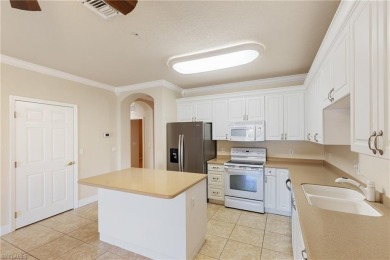 **PRICED TO SELL! First Floor Paradise Perfect for You and Your on Spanish Wells Golf and Country Club in Florida - for sale on GolfHomes.com, golf home, golf lot
