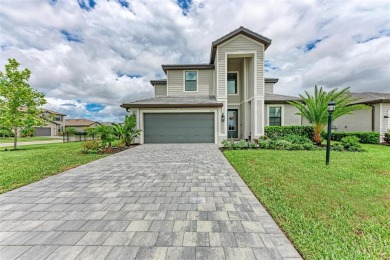 **MOTIVATED SELLER**Don't miss out on this better than new on Lakewood National Golf Club in Florida - for sale on GolfHomes.com, golf home, golf lot