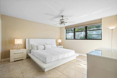 Beautifully updated 2BD/2BA condo at The Palms of Deer Creek in on Deer Creek Golf Club in Florida - for sale on GolfHomes.com, golf home, golf lot