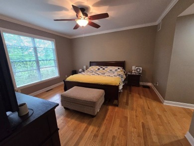 Must see this extraordinary townhouse located in the highly on Glade Springs Resort Golf Course in West Virginia - for sale on GolfHomes.com, golf home, golf lot