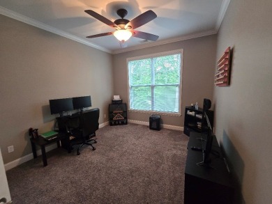 Must see this extraordinary townhouse located in the highly on Glade Springs Resort Golf Course in West Virginia - for sale on GolfHomes.com, golf home, golf lot
