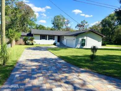 Gorgeous Real estate. Sitting on a 2.33 acre lot beautiful ready on  in Florida - for sale on GolfHomes.com, golf home, golf lot