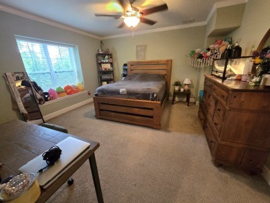 Must see this extraordinary townhouse located in the highly on Glade Springs Resort Golf Course in West Virginia - for sale on GolfHomes.com, golf home, golf lot