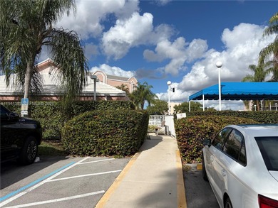 55+ Community, Move-in ready 2 bedroom + den, spacious enclosed on Sunrise Lakes Phase III in Florida - for sale on GolfHomes.com, golf home, golf lot