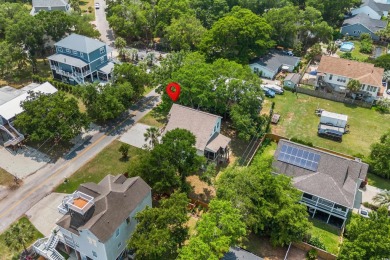 Welcome to 154 Cedar Point Avenue, a classic raised beach home on Wachesaw Plantation Club in South Carolina - for sale on GolfHomes.com, golf home, golf lot