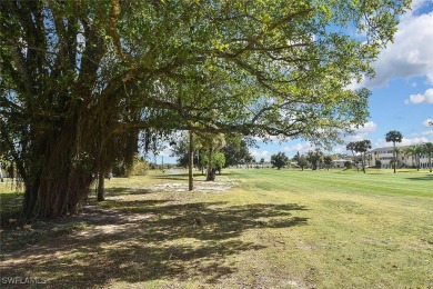 Charming and sunny villa living in the heart of Lehigh Acres! on Lehigh Resort Club in Florida - for sale on GolfHomes.com, golf home, golf lot