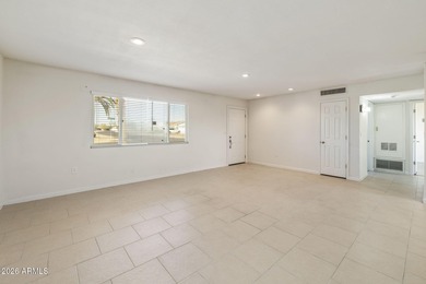 Well maintained 2 bed, 1 bath home in a sought after adult on Sun City Country Club in Arizona - for sale on GolfHomes.com, golf home, golf lot