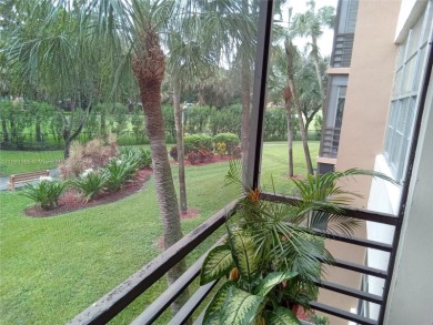 You will be the envy of your family/friends when they visit you on Pembroke Lakes Golf Club in Florida - for sale on GolfHomes.com, golf home, golf lot