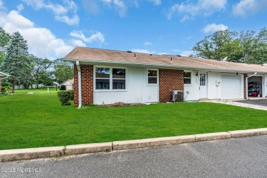 ENTER INTO THIS BEAUTIFUL UPDATED BARONET MODEL. NEW KITCHEN on Leisure Village East in New Jersey - for sale on GolfHomes.com, golf home, golf lot