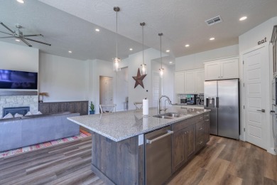 Well-Maintained 3-Bedroom Home in Popular Cascada at Divario

 on Sunbrook Golf Course in Utah - for sale on GolfHomes.com, golf home, golf lot