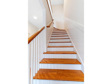 Enjoy $70K+ of recent upgrades in this bright, airy townhome on Charleston National Golf Club in South Carolina - for sale on GolfHomes.com, golf home, golf lot