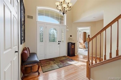 Spacious 3-bedroom, 3.5-bath, end-unit condo in the Villas at on Beacon Hill Golf Club in Michigan - for sale on GolfHomes.com, golf home, golf lot