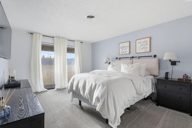 MLS# 291398 Updated 3 bed, 2 full bath third floor condo with on Meadow Springs Country Club in Washington - for sale on GolfHomes.com, golf home, golf lot