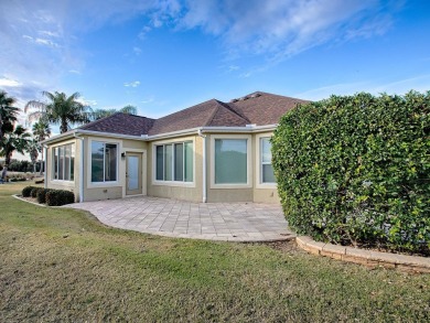 ++GOLF COURSE  WATER VIEW++GOLF CART GARAGE++NEW ROOF++NEW on The Links of Spruce Creek in Florida - for sale on GolfHomes.com, golf home, golf lot