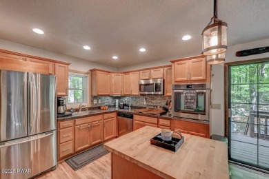 Get Ready for Summer in The Hideout!Fully furnished and move-in on The Hideout Golf in Pennsylvania - for sale on GolfHomes.com, golf home, golf lot