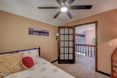 Get Ready for Summer in The Hideout!Fully furnished and move-in on The Hideout Golf in Pennsylvania - for sale on GolfHomes.com, golf home, golf lot