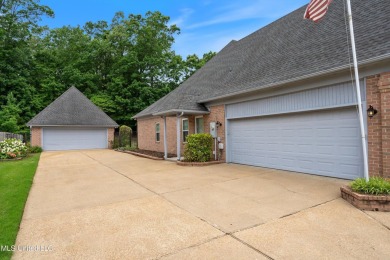 Move-In Ready Gem in Cherokee Meadows Golf Course on Cherokee Valley Golf Course in Mississippi - for sale on GolfHomes.com, golf home, golf lot