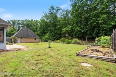 Move-In Ready Gem in Cherokee Meadows Golf Course on Cherokee Valley Golf Course in Mississippi - for sale on GolfHomes.com, golf home, golf lot