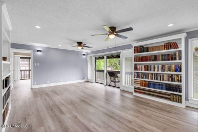 Rare find! This charming 3 bedroom 2 bath condo in Lanai Village on Diamondhead Country Club in Mississippi - for sale on GolfHomes.com, golf home, golf lot