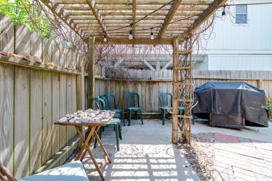 Your beach vacation home in Port Aransas is right here! Just a on Palmilla Beach Golf Club in Texas - for sale on GolfHomes.com, golf home, golf lot