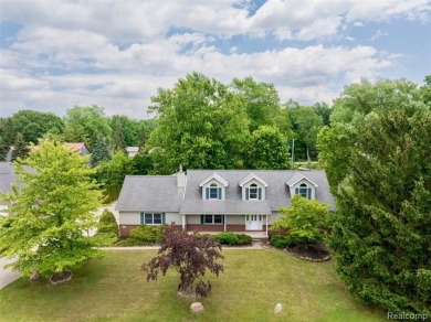 Expansive 2,184 sq. ft. home with a 1,456 sq. ft. basement and on West Shore Golf and Country Club in Michigan - for sale on GolfHomes.com, golf home, golf lot