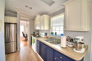 LOOK NO FURTHER! WELCOME to WEST VIEW RIDGE a 55+ Community in on Southern Dunes Golf and Country Club in Florida - for sale on GolfHomes.com, golf home, golf lot