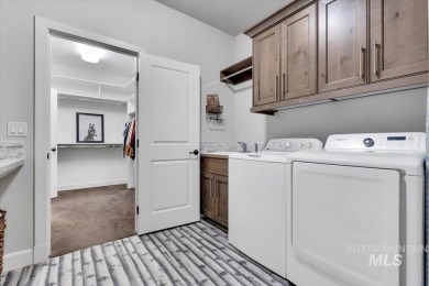 Welcome to this exceptional home, where style meets on SpurWing Country Club in Idaho - for sale on GolfHomes.com, golf home, golf lot