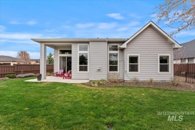 Welcome to this exceptional home, where style meets on SpurWing Country Club in Idaho - for sale on GolfHomes.com, golf home, golf lot