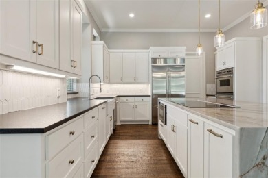 Welcome to 805 Parkwood Ct -- where tree-lined streets, medians on Stonebridge Ranch Country Club in Texas - for sale on GolfHomes.com, golf home, golf lot